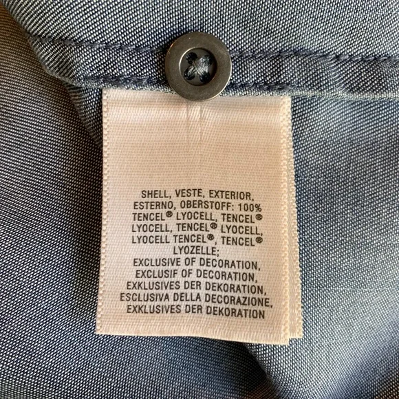 Holding Horses Anthropologie chambray sleeveless wrap top - Picture 9 of 9